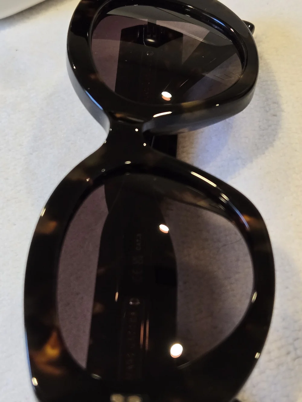 Marc Jacobs Authentic NWOT Tortoiseshell Sunglasses w/Dark Brown Gradient Lenses